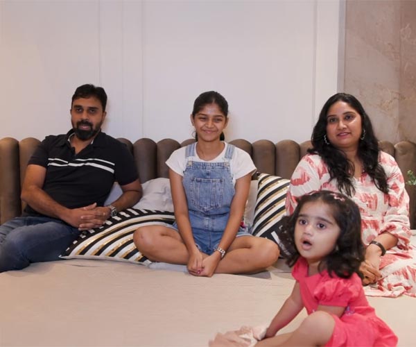 Mr & Mrs Dushyant Khandare’s Family